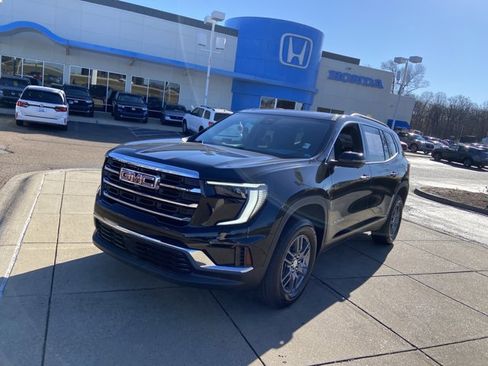 Used 2025 GMC Acadia Elevation image 4