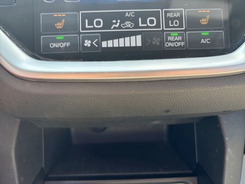 Used 2025 Subaru Ascent Premium AWD/4WD image 17