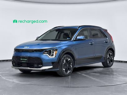 Used 2024 Kia Niro Wave w/ Wave Preserve Package