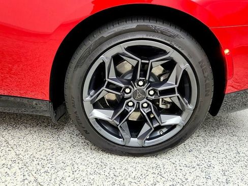 Used 2025 Dodge Charger Daytona R/T w/ Sun & Sound Package AWD/4WD image 9