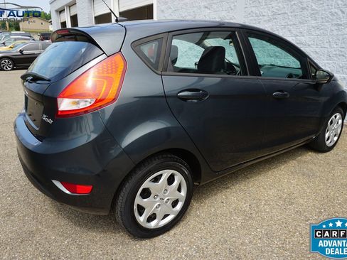 Used 2011 Ford Fiesta SE FWD image 10