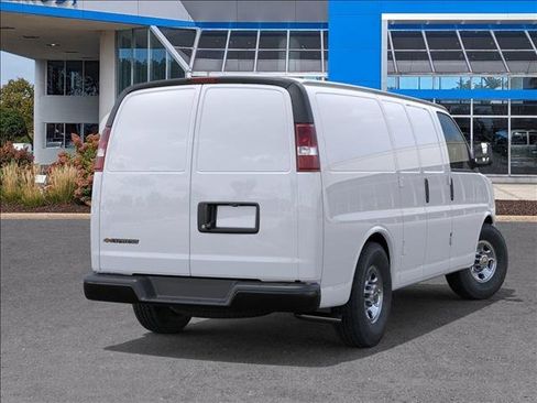 New 2025 Chevrolet Express 2500 w/ Driver Convenience Package image 4