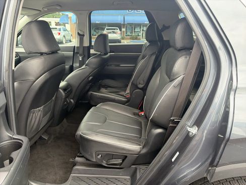 Used 2024 Hyundai Palisade SEL FWD image 11