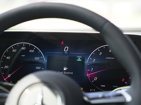 New 2025 Mercedes-Benz C 300 4MATIC Sedan image 26