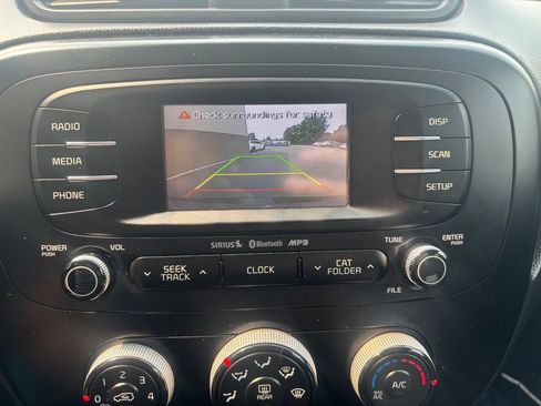 Used 2016 Kia Soul + w/ Designer's Package FWD image 23