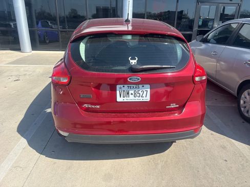 Used 2015 Ford Focus SE image 5