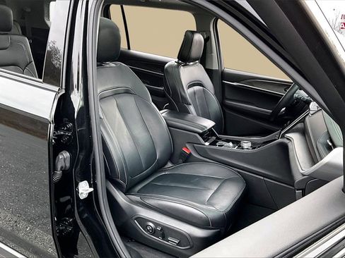 Used 2021 Jeep Grand Cherokee L Limited image 29