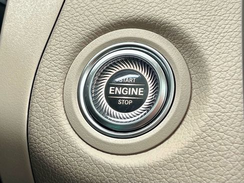 Certified 2022 Mercedes-Benz GLC 300 4MATIC image 31