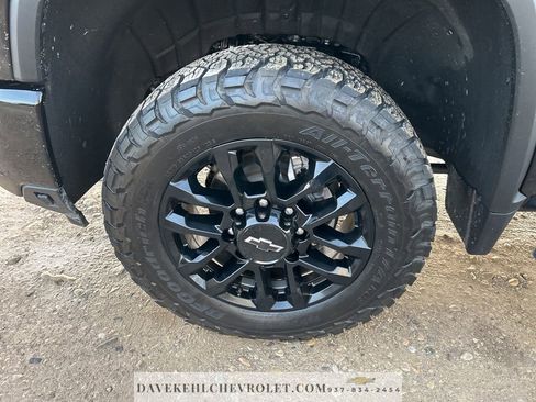 Used 2025 Chevrolet Silverado 2500 LT w/ Trail Boss Package image 35