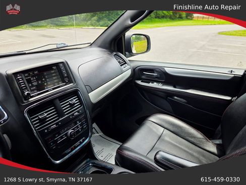 Used 2015 Dodge Grand Caravan R/T FWD image 7