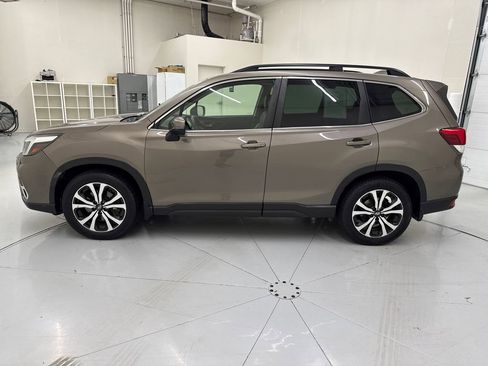 Used 2020 Subaru Forester Limited w/ Popular Package #3 AWD/4WD image 2