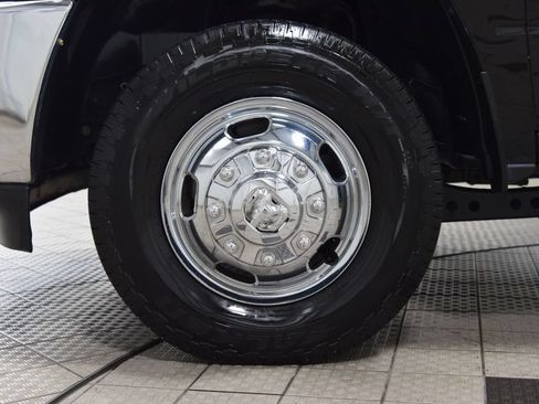 Used 2022 RAM 3500 Tradesman AWD/4WD image 18