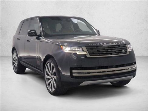 Certified 2025 Land Rover Range Rover SE AWD/4WD image 3