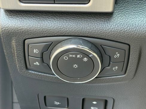 Used 2020 Ford F250 Platinum w/ Tremor Off-Road Package AWD/4WD image 19