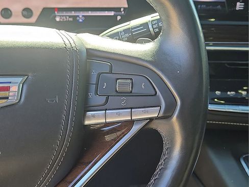 Used 2021 Cadillac Escalade ESV Sport Platinum image 18