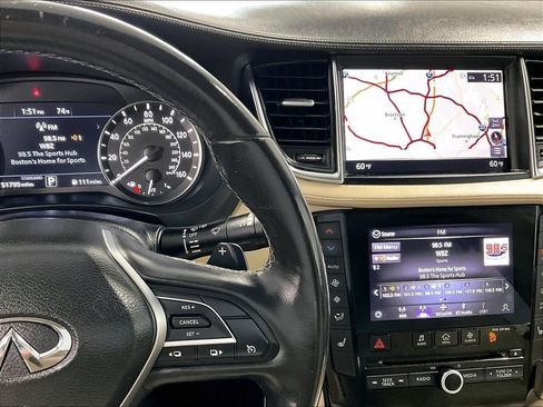 Used 2020 INFINITI QX50 Luxe w/ Navigation Package AWD/4WD image 19