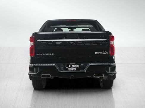 Used 2019 Chevrolet Silverado 1500 High Country w/ Technology Package AWD/4WD image 4