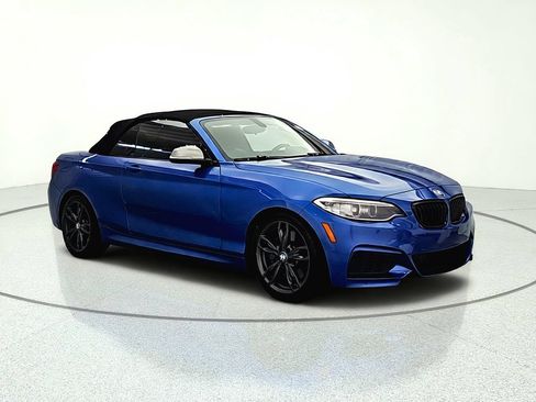 Used 2016 BMW M235i Convertible RWD image 9
