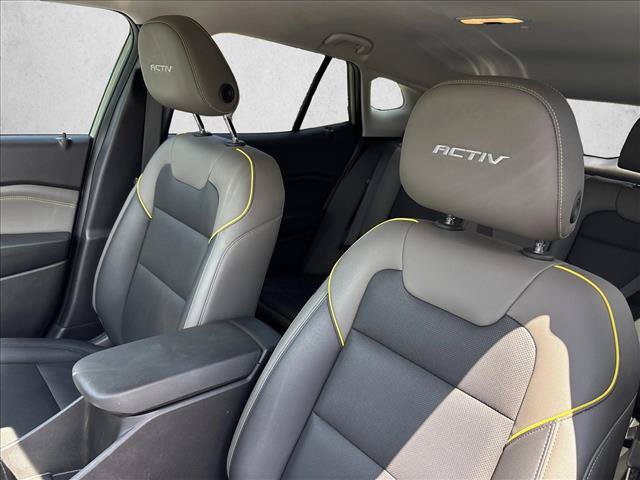 Used 2025 Chevrolet Trax ACTIV w/ Driver Confidence Package FWD image 19