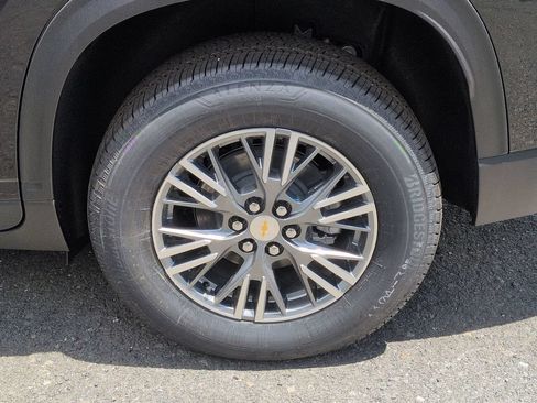 New 2026 Chevrolet Traverse LT w/ Driver Confidence Package FWD image 27