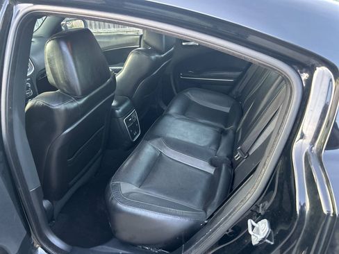 Used 2020 Dodge Charger SXT w/ Leather Interior Group RWD image 15