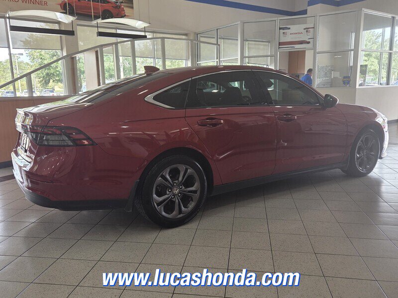 Used 2023 Honda Accord EX image 4