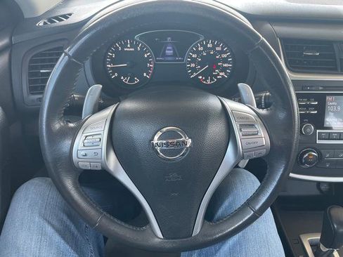 Used 2017 Nissan Altima 2.5 SR image 17