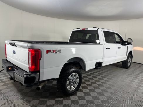 Used 2024 Ford F350 XLT w/ FX4 Off-Road Package image 8