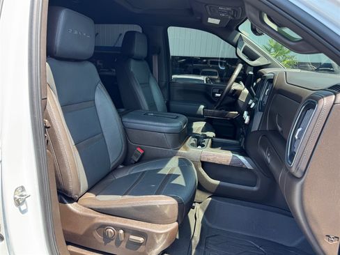 Used 2022 GMC Sierra 2500 Denali w/ Denali Ultimate Package AWD/4WD image 20