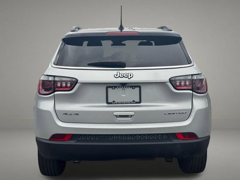 Used 2025 Jeep Compass Limited AWD/4WD image 4
