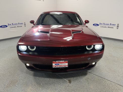 Used 2020 Dodge Challenger SXT w/ Plus Package image 2