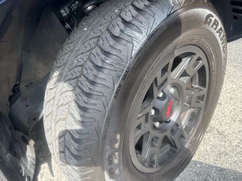 Used 2024 Toyota 4Runner TRD Off-Road Premium w/ Moonroof Package AWD/4WD image 6