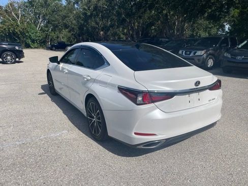 Used 2024 Lexus ES 350 w/ Premium Package FWD image 4
