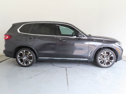 Used 2021 BMW X5 sDrive40i w/ Convenience Package image 2