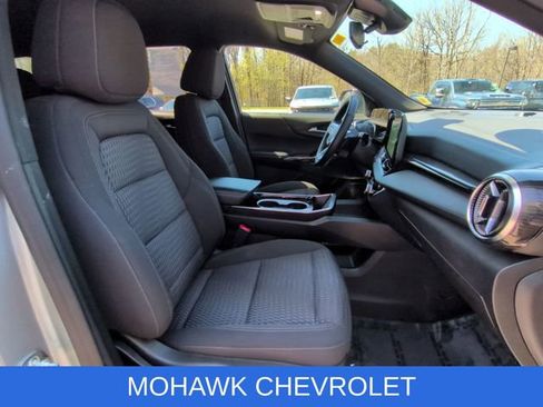 Used 2025 Chevrolet Equinox LT AWD/4WD image 28