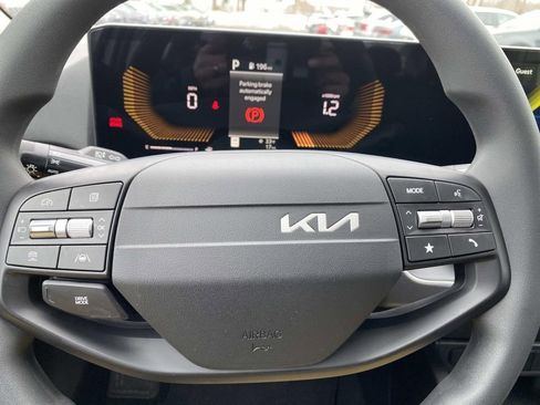 New 2026 Kia K4 LXS image 11