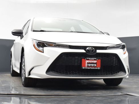 Used 2021 Toyota Corolla LE w/ Carpet Mat Package (TMS) image 28