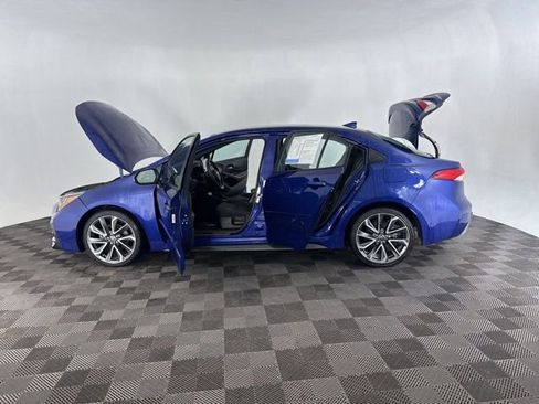 Used 2022 Toyota Corolla SE image 11
