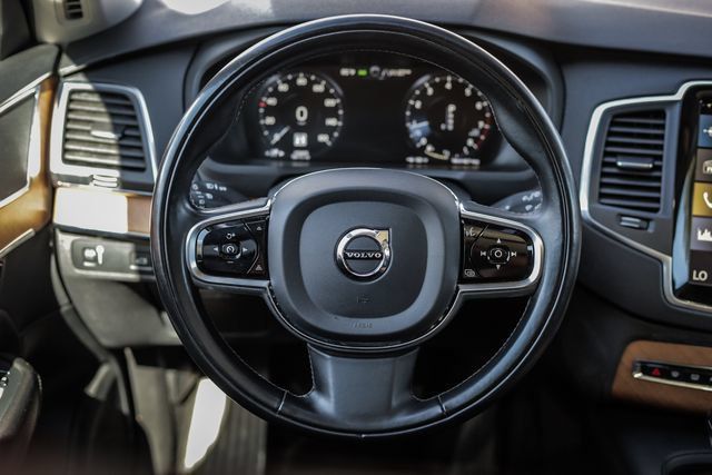Used 2021 Volvo XC90 T6 Momentum AWD/4WD image 28