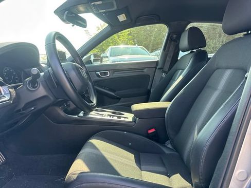 Used 2023 Honda Civic Sport image 13