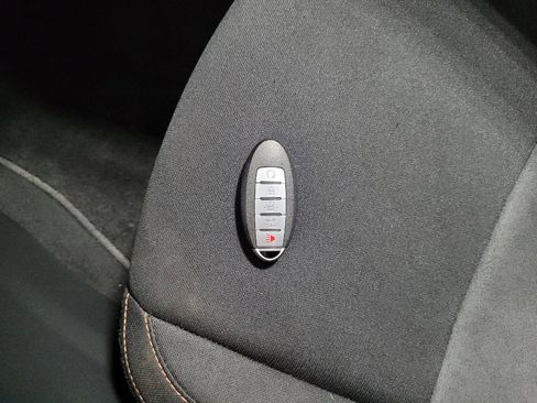 Used 2021 Nissan Sentra SR FWD image 32