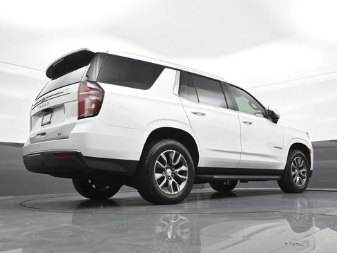 Used 2022 Chevrolet Tahoe LT w/ LT Signature Package RWD image 29
