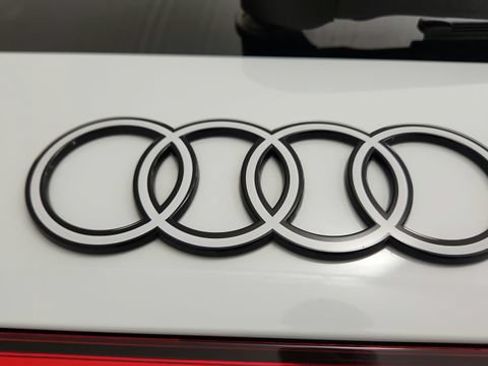 Used 2025 Audi Q5 Premium Plus w/ Premium Plus AWD/4WD image 49