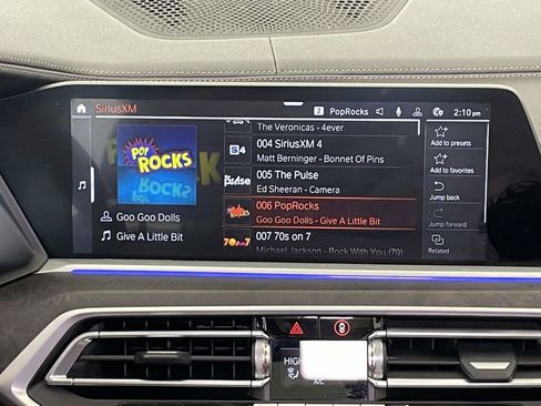 Used 2022 BMW X7 xDrive40i w/ Cold Weather Package AWD/4WD image 24