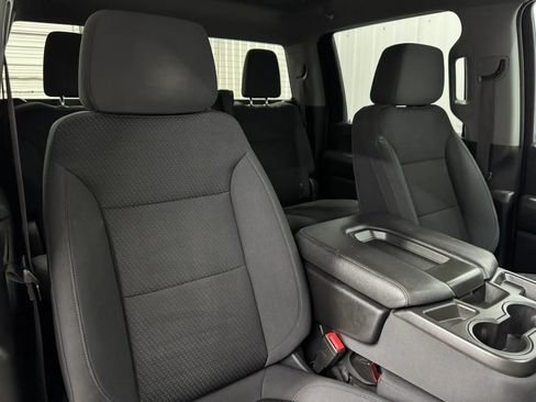 Used 2021 Chevrolet Silverado 2500 Custom w/ Custom Value Package AWD/4WD image 16