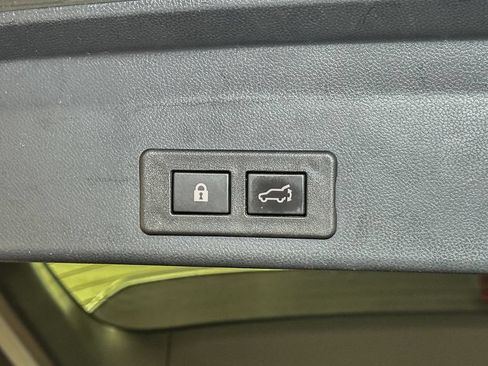 Used 2021 Subaru Ascent Limited AWD/4WD image 21
