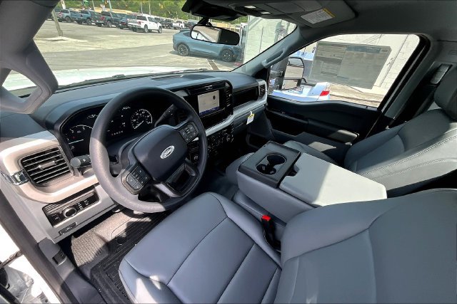 New 2025 Ford F250 XL RWD image 5