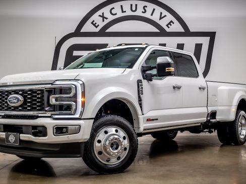 Used 2026 Ford F450 Platinum w/ Platinum Plus Package AWD/4WD image 1