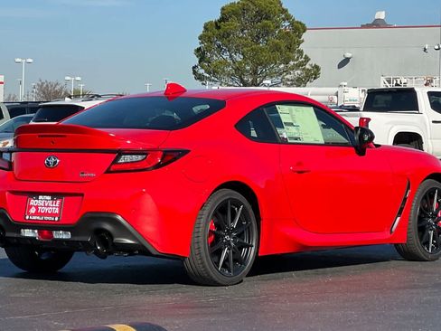 New 2026 Toyota GR86 Premium image 2