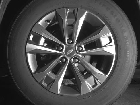 Used 2025 Chevrolet Equinox LT image 11